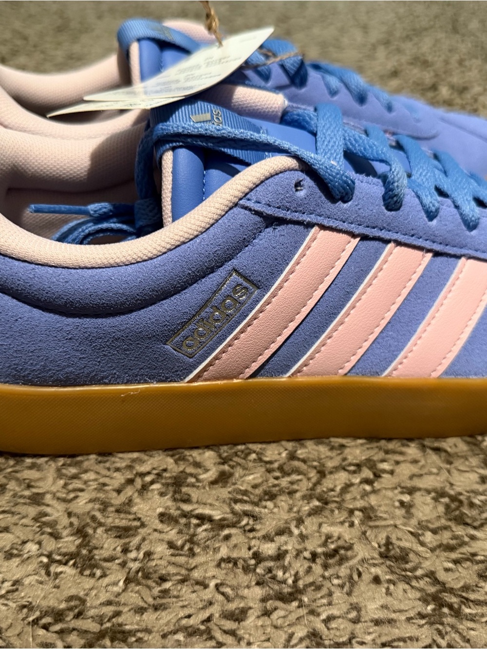Adidas Women size 10 shoes NWT SUPER CUTE! - Picture 3 of 4